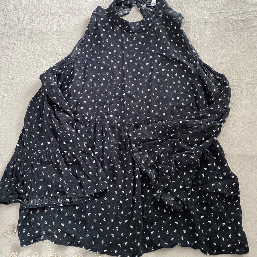Halter Neck Open Shoulder and Back Blouse